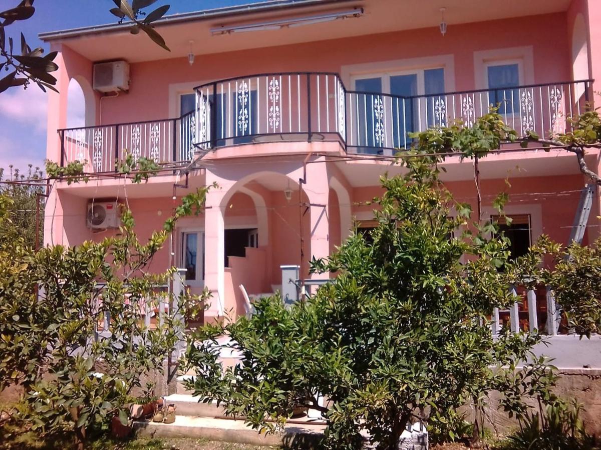 Apartment Laura No.1